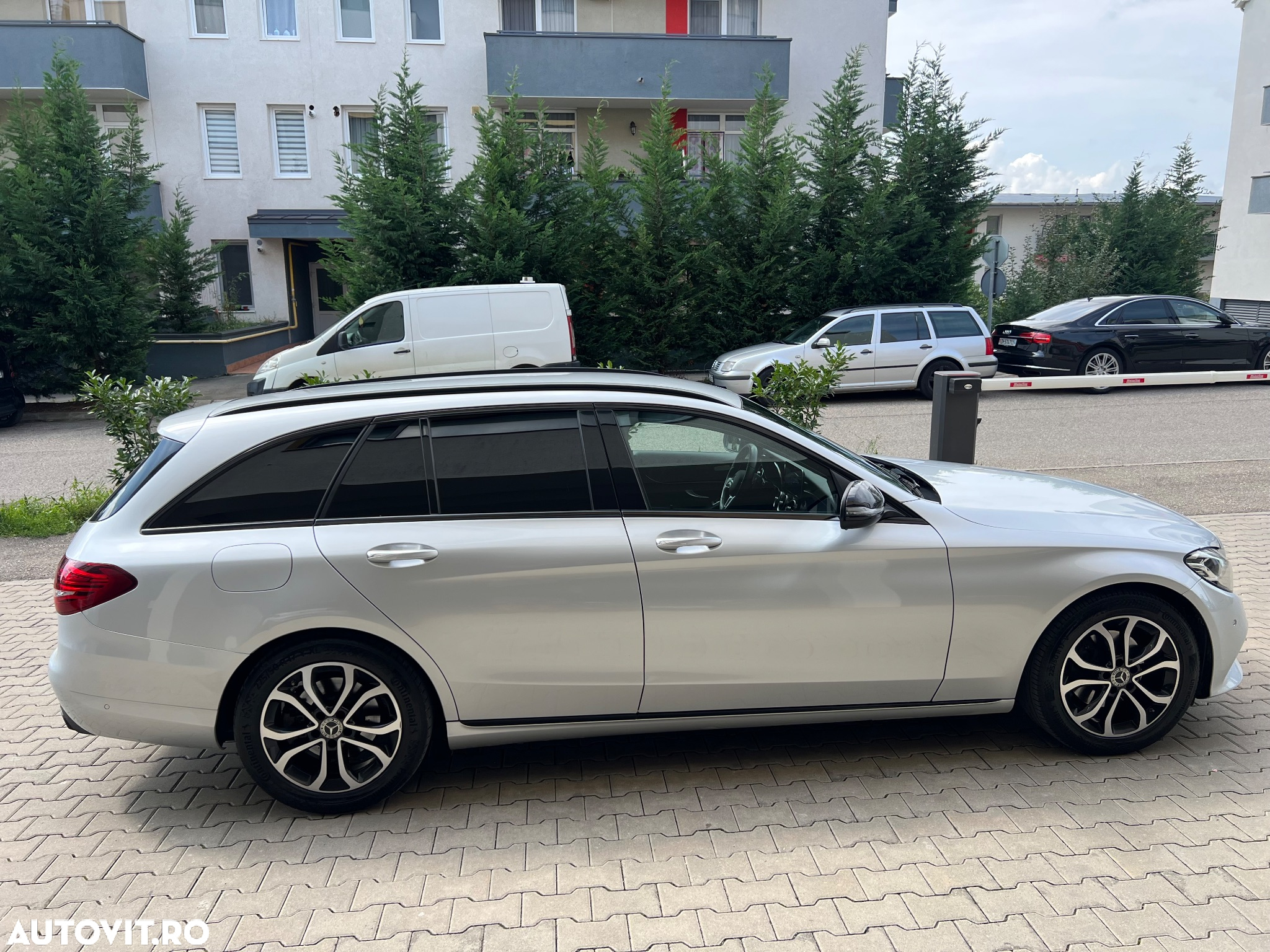 Mercedes-Benz C 220 d T 9G-TRONIC Avantgarde - 15