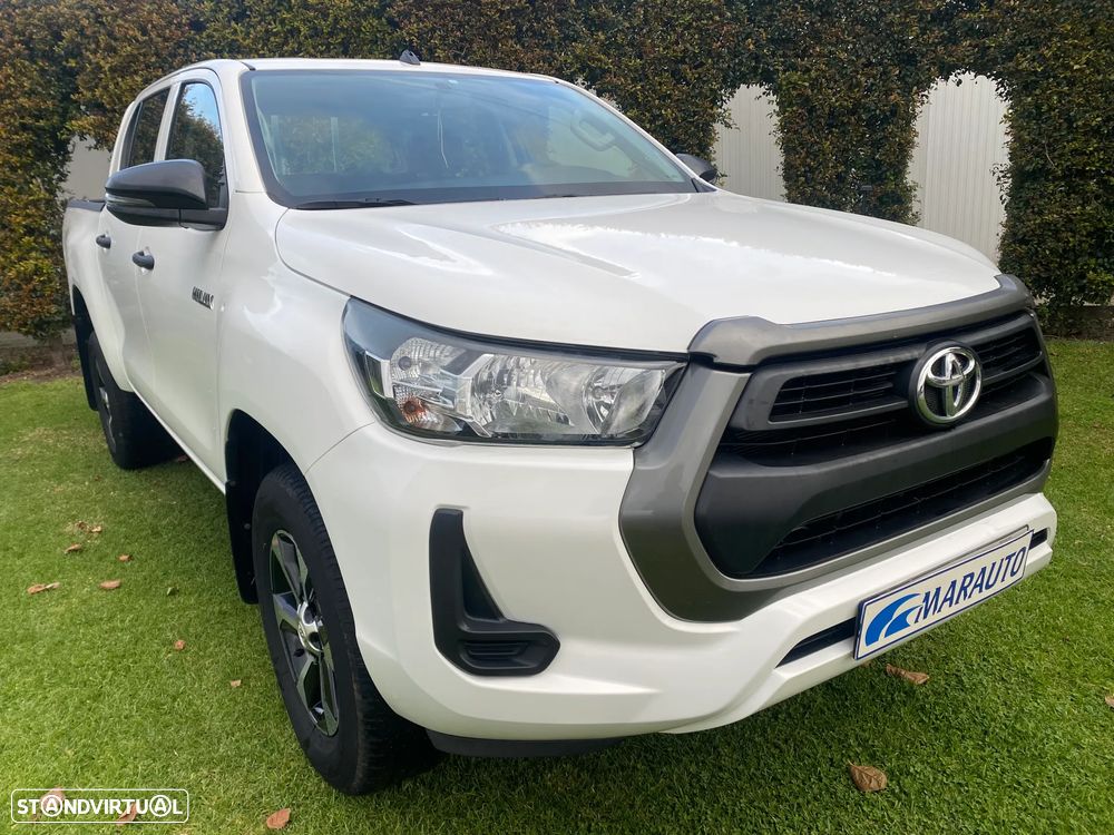 Toyota Hilux 2.4D 4WD CD IVA Dedutivel