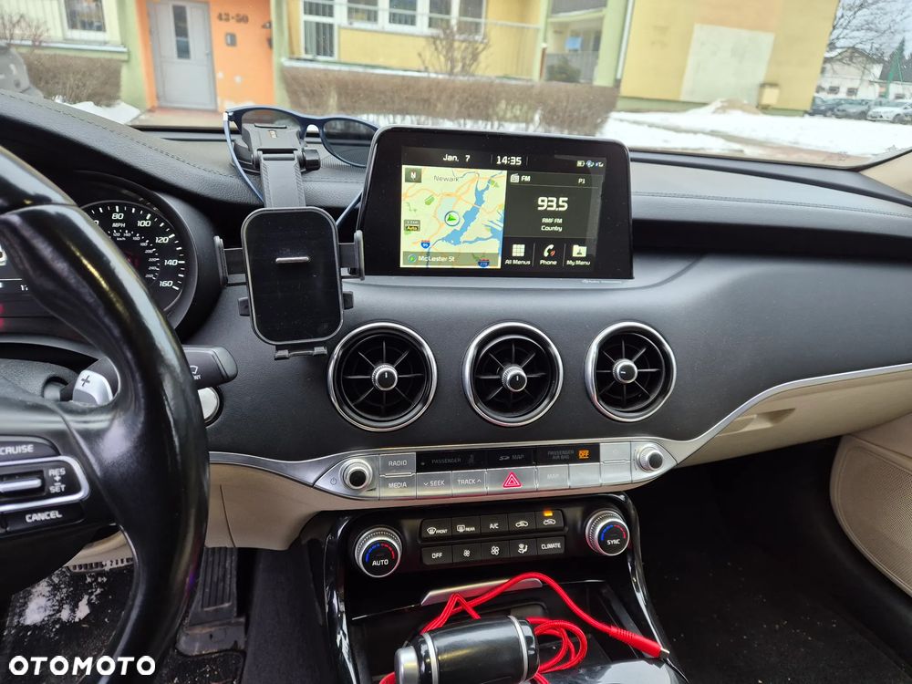 Kia Stinger 2.0 T-GDI GT Line - 30