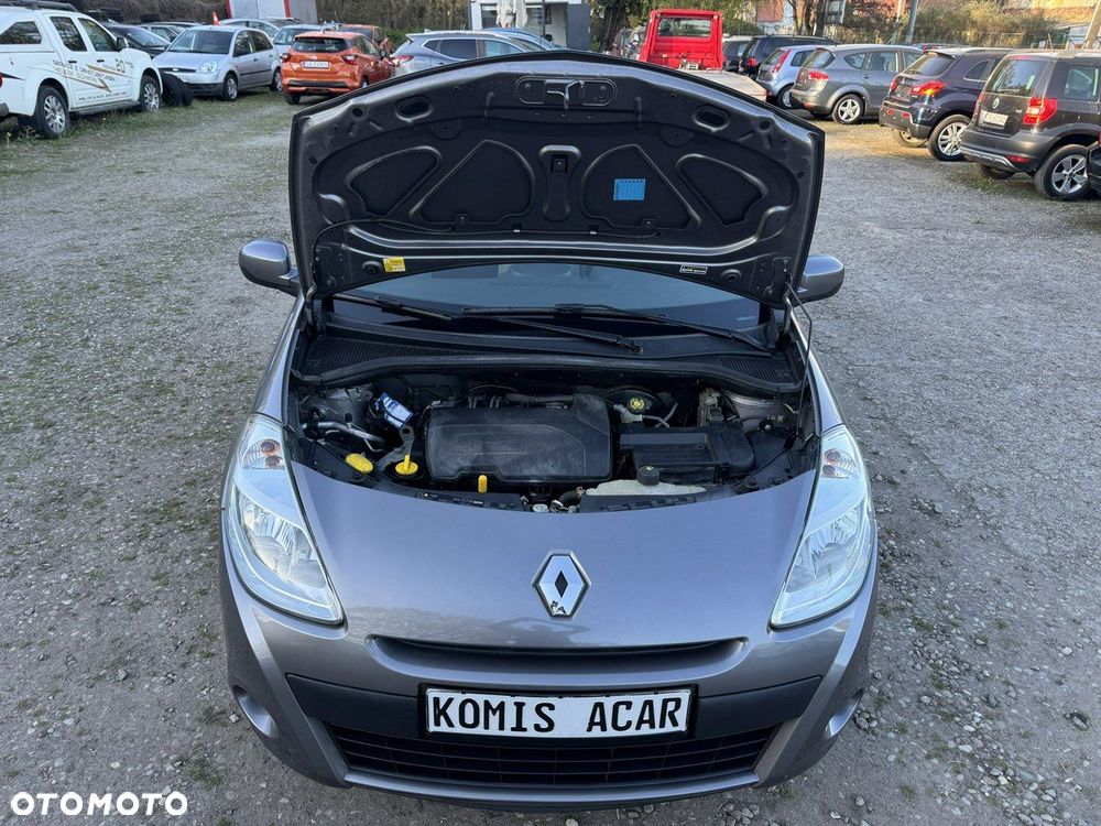 Renault Clio - 10