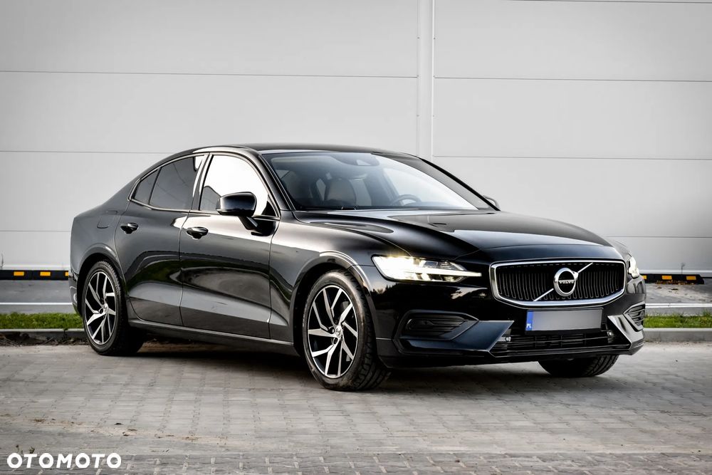 Volvo S60 T5 Momentum Pro - 17