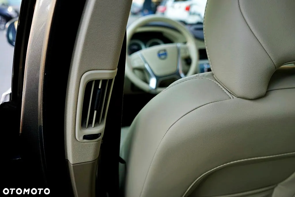 Volvo V70 1.6D DRIVe - 25