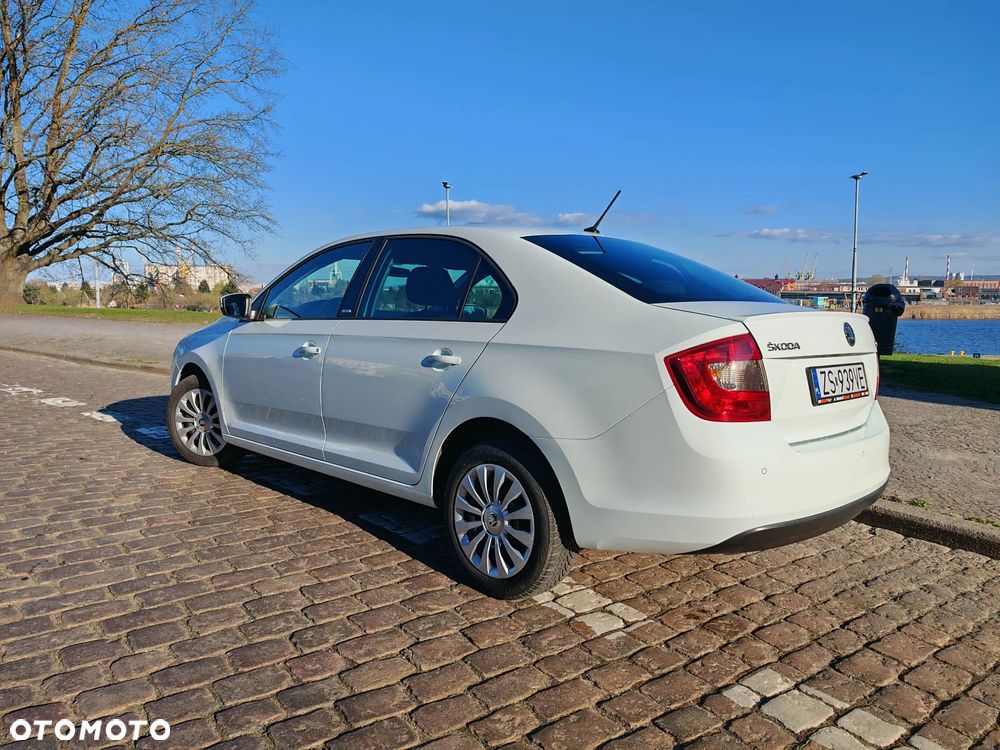 Skoda RAPID Spb 1.4 TSI Joy DSG - 5