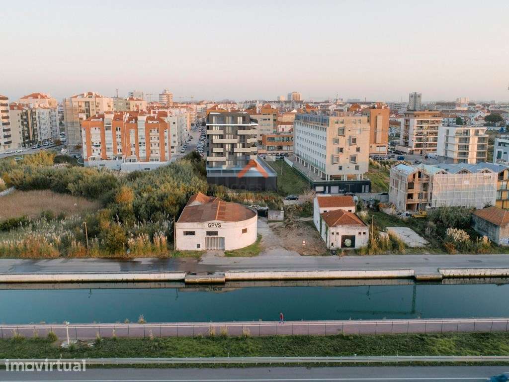 Apartamento T3 com 2 lugares de garagem e arrumo fechado Viva o mel... - Grande imagem: 5/29