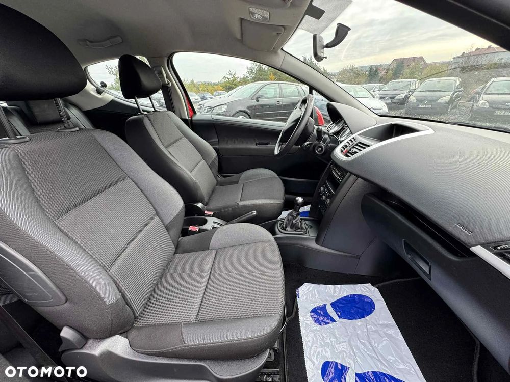 Peugeot 207 1.4 Trendy - 9