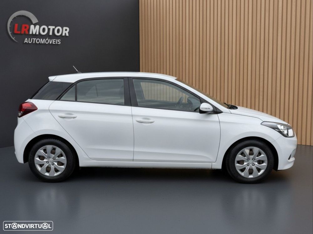 Hyundai i20 1.1 CRDi Access+Bluetooth+Comandos no Volante - 5