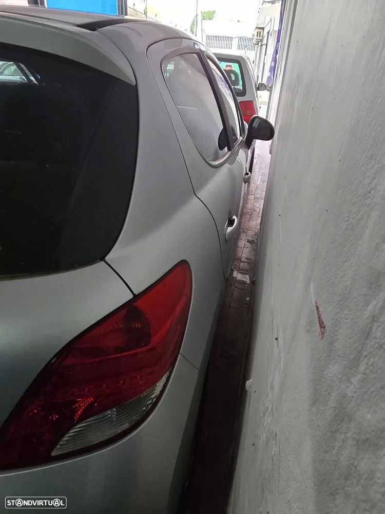 Peugeot 207 1.4 16V Active - 7