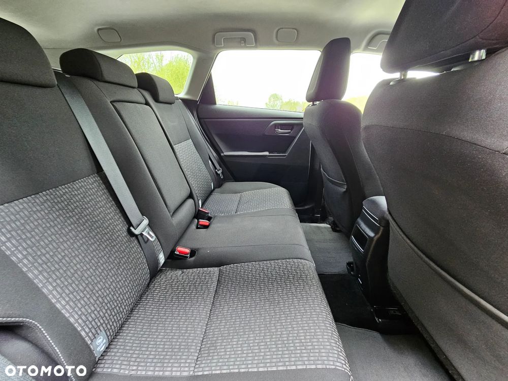 Toyota Auris 1.6 Valvematic Life - 31