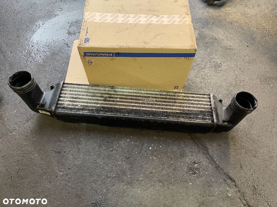 Chłodnica powietrza Intercooler Bmw e83 x3 2.0d 150km - 2