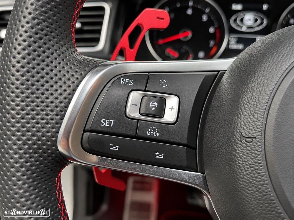 VW Golf 2.0 TSi GTi DSG Performance - 22