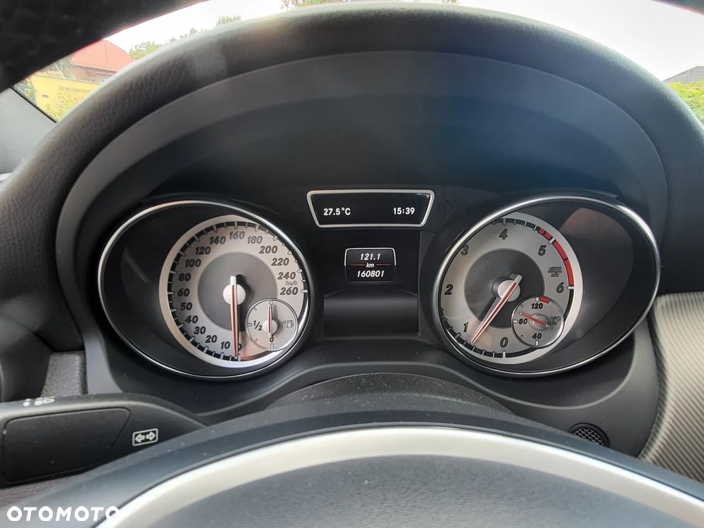 Mercedes-Benz CLA 200 CDI - 9