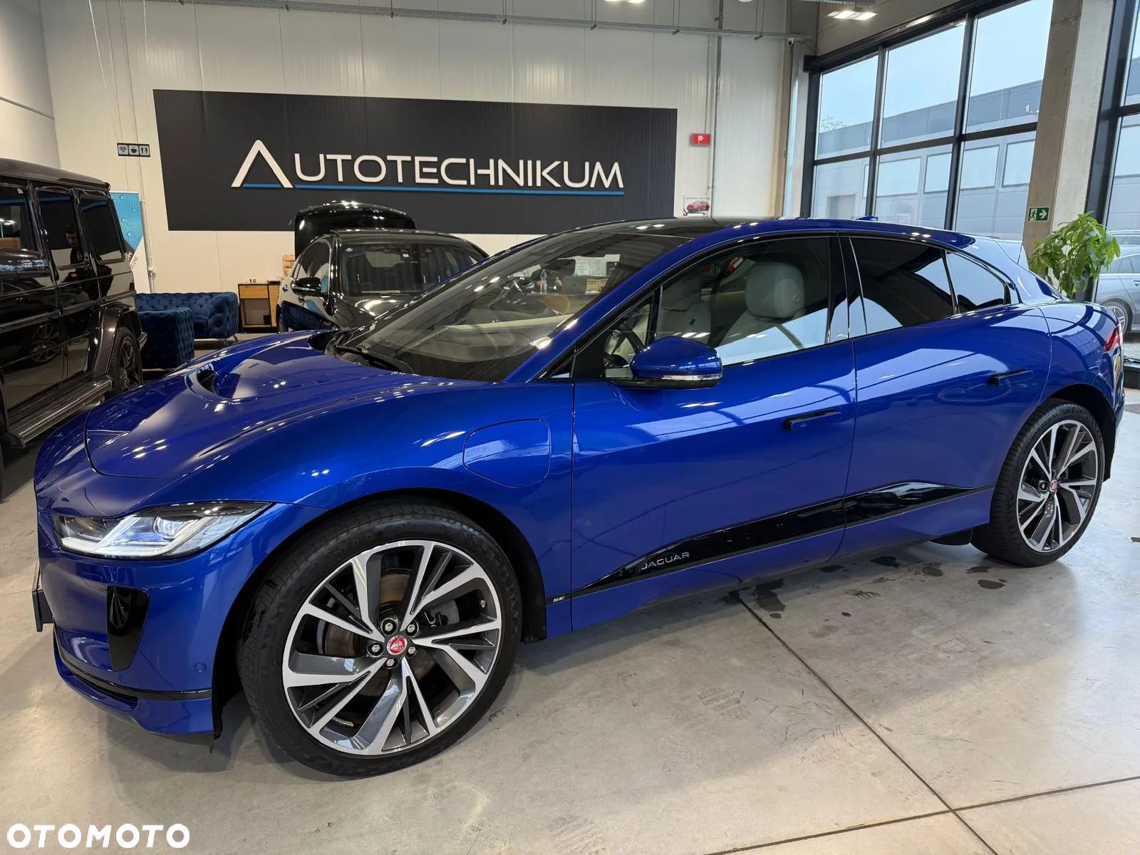 Jaguar I-Pace EV400 AWD SE - 1