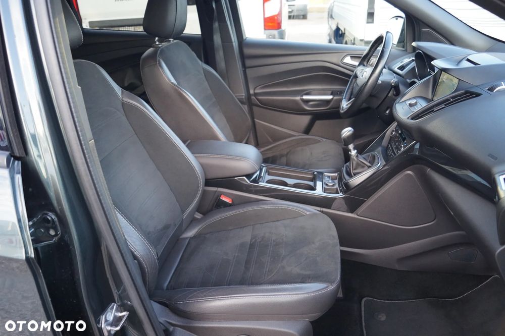 Ford Kuga 1.5 EcoBoost FWD ST-Line Black ASS MMT6 - 35