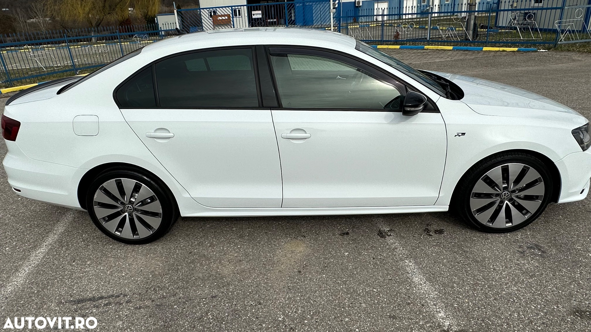 Volkswagen Jetta 2.0 TDI DSG Highline - 20