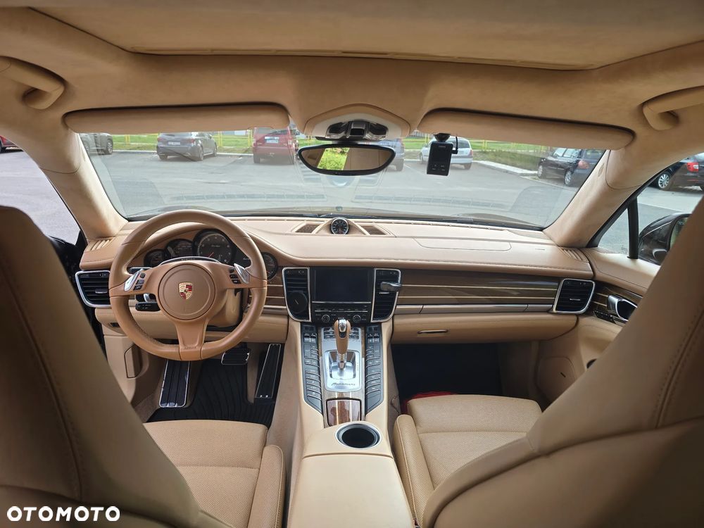 Porsche Panamera Turbo - 19