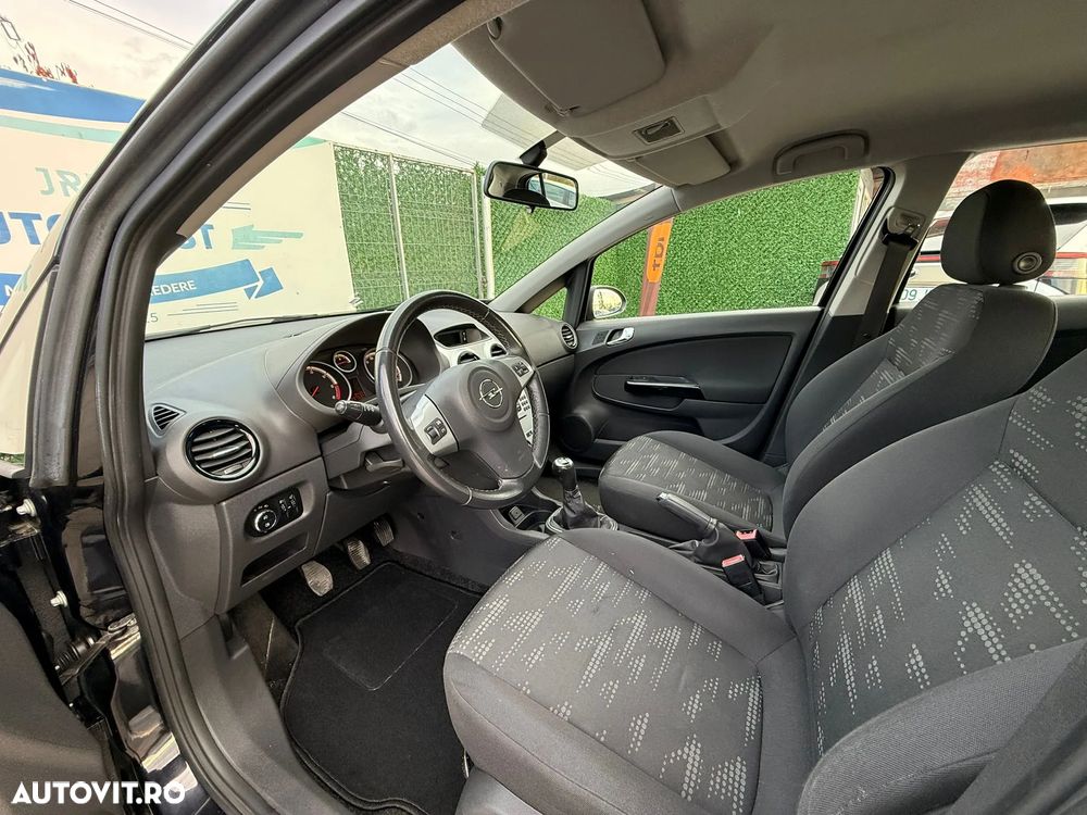 Opel Corsa 1.3 CDTI Cosmo - 17