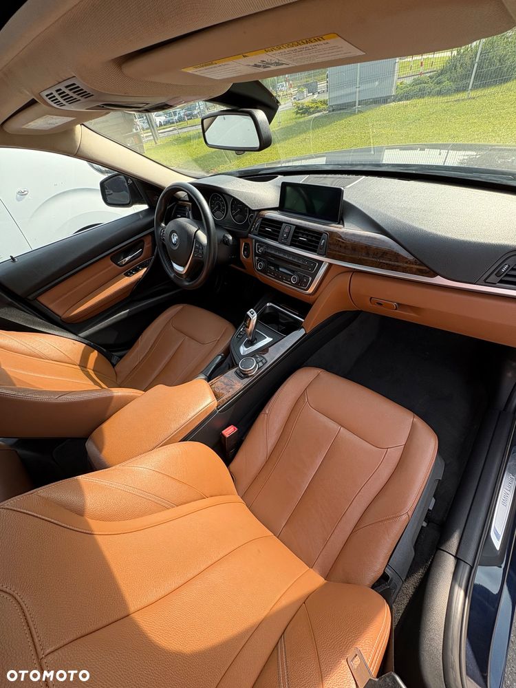 BMW Seria 3 335i xDrive - 18