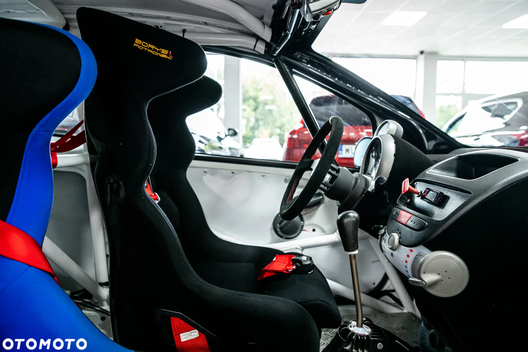 Peugeot 107 - 24