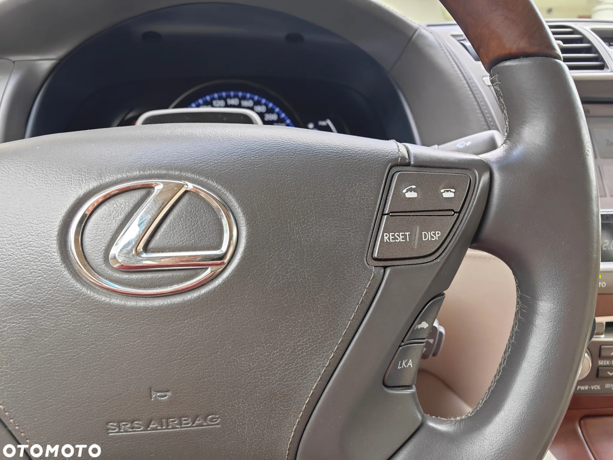 Lexus LS 600h L Superior - 18
