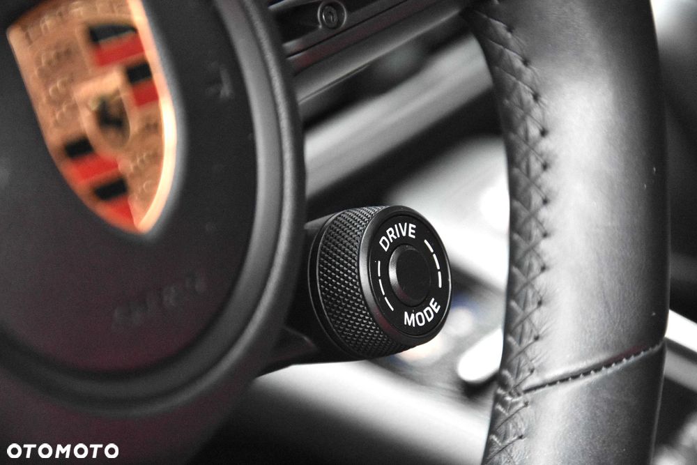 Porsche Macan T - 30