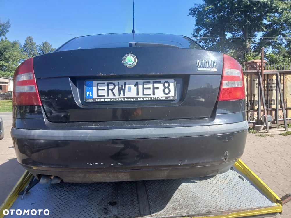 Skoda Octavia II HB 1Z1Z  maska pokrywa silnika klapa bagażnika zderzak lampa reflektor pas przedni stop lampy halogeny przeciwmgłowe odblaski grill atrapa - 3
