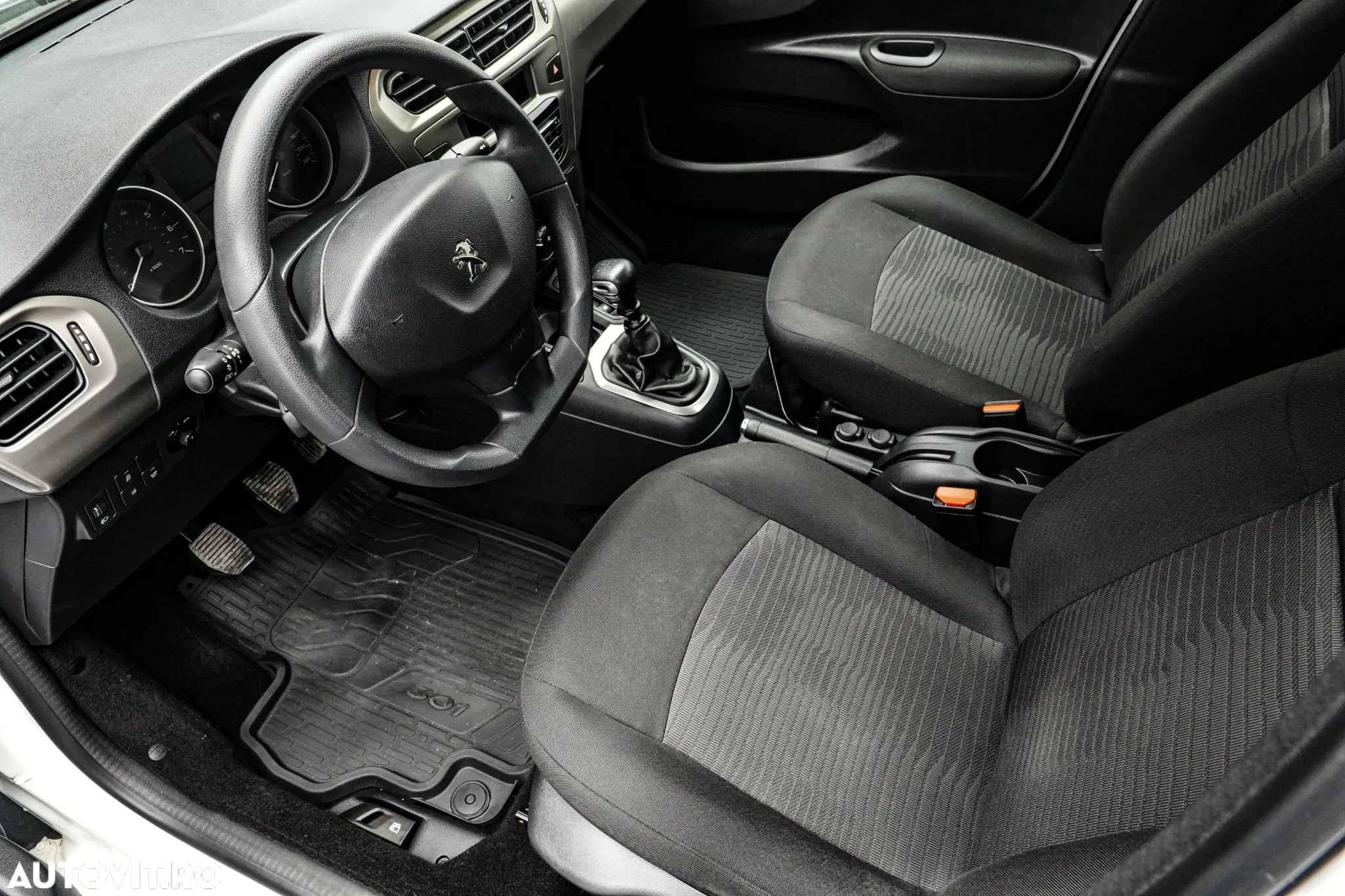 Peugeot 301 1.2 PureTech Active - 11