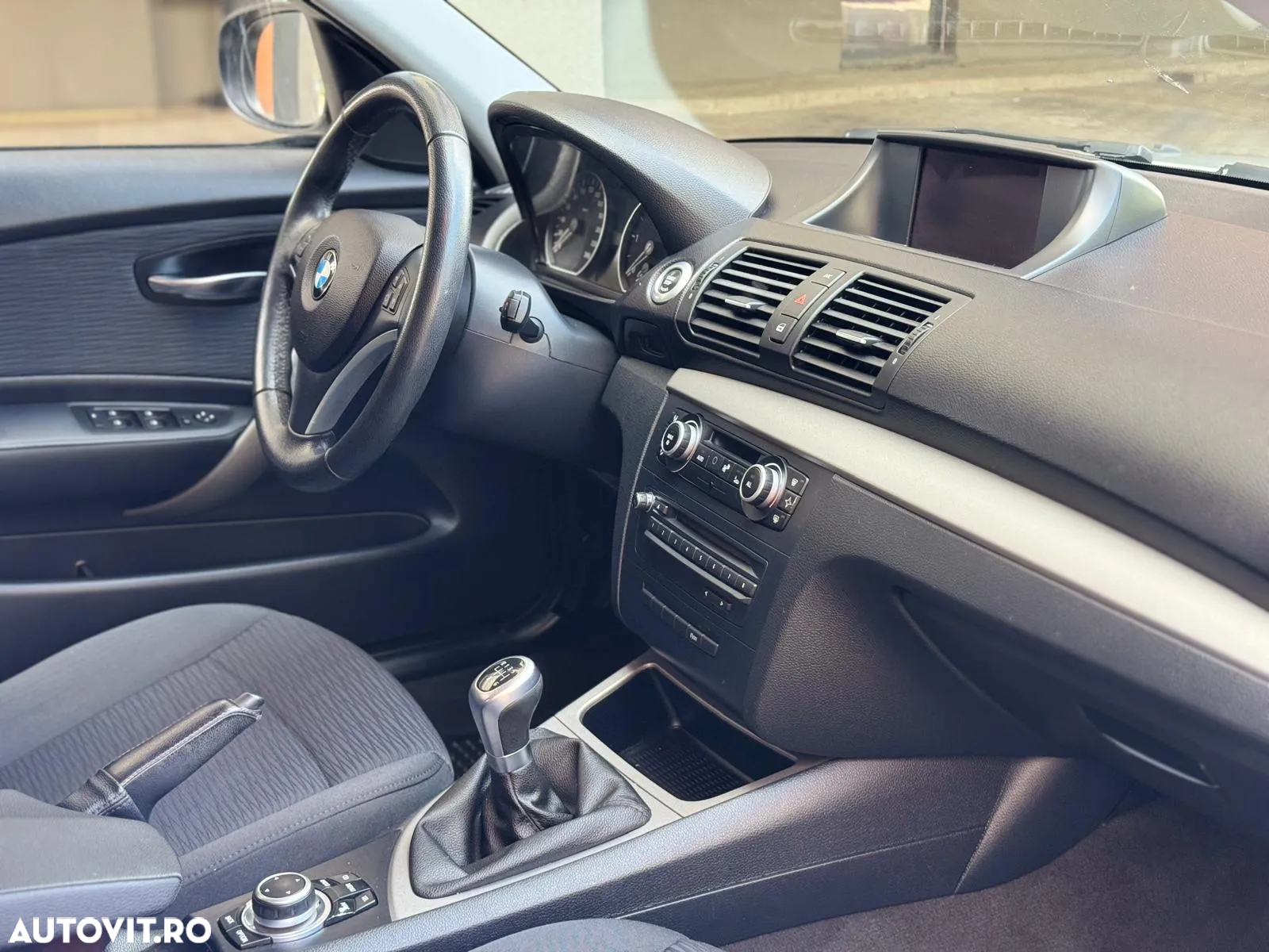 BMW Seria 1 - 12