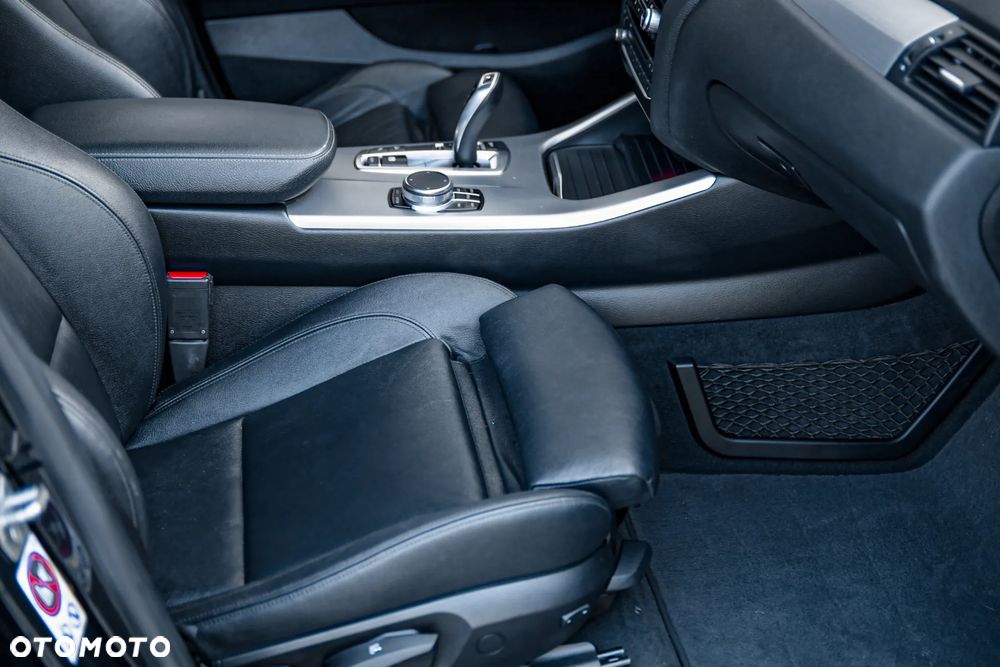 BMW X4 xDrive20d xLine - 31