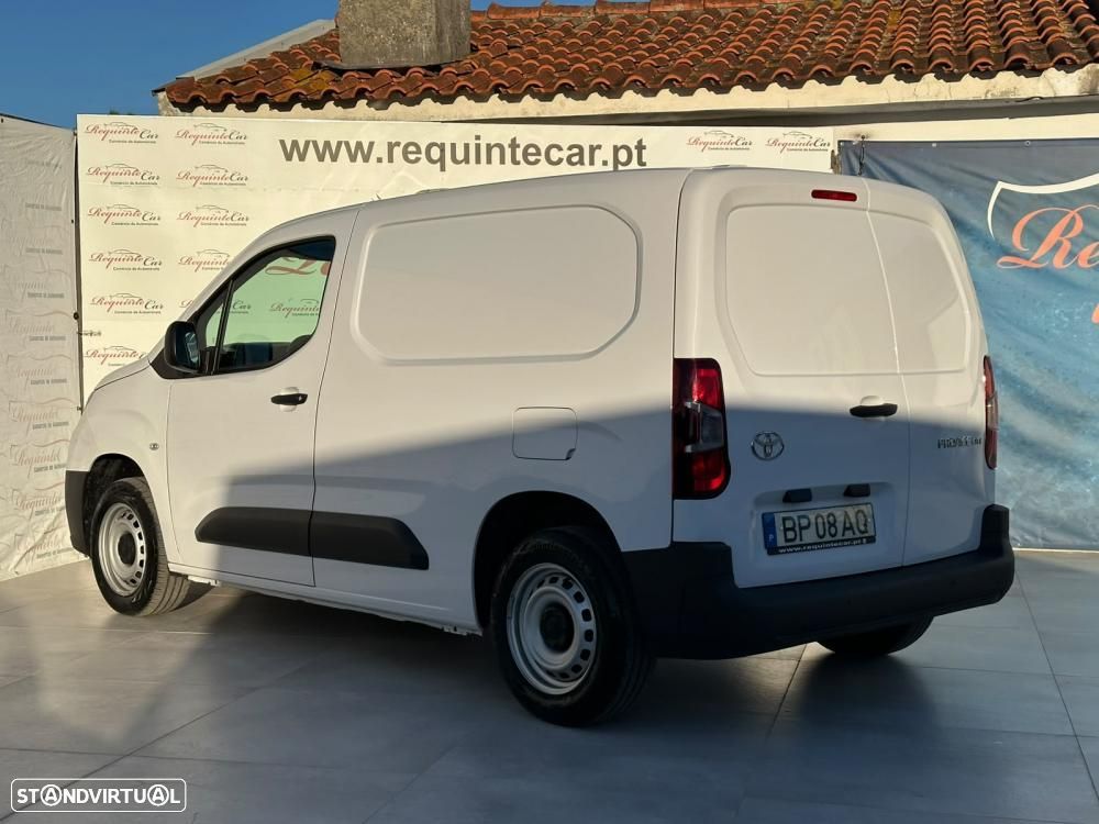 Toyota Proace City 1.5D 3Lug. Frente Nova 100cv - 10