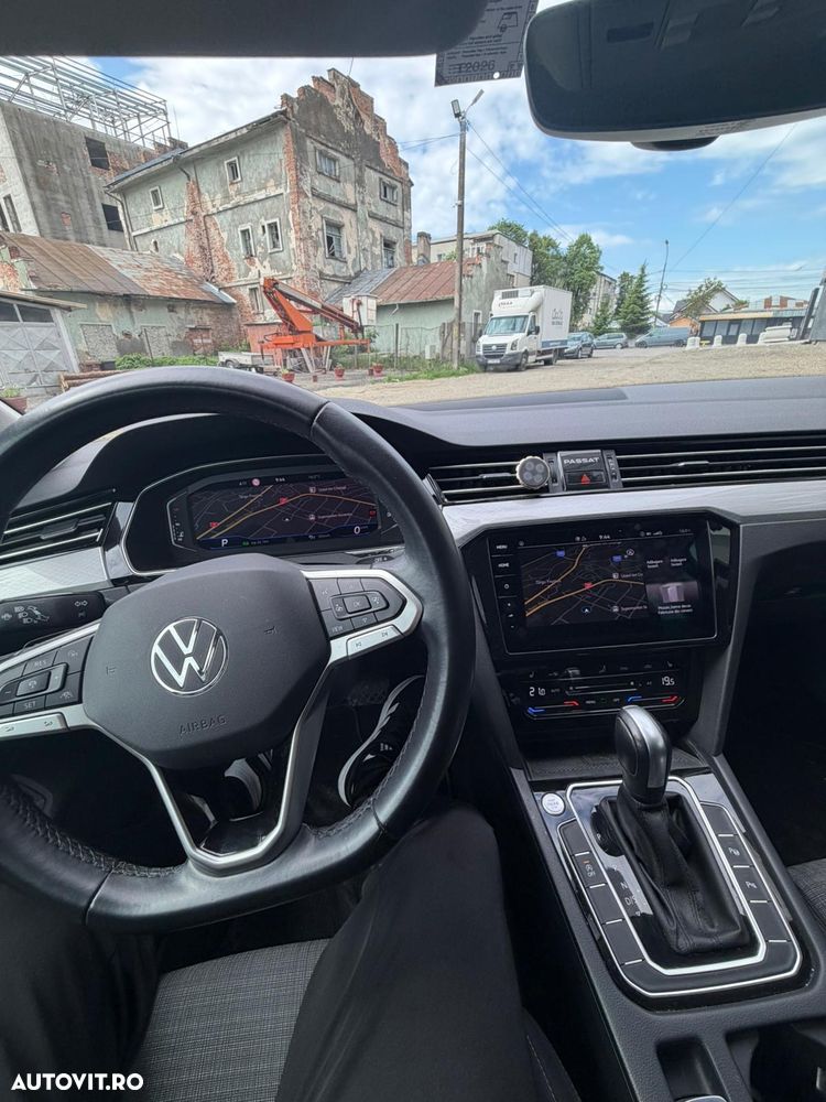 Volkswagen Passat - 4