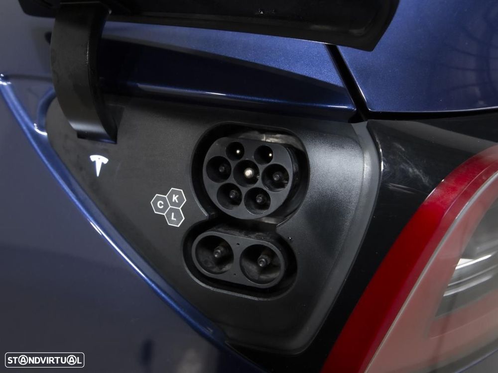 Tesla Model Y Long Range Tração Integral - 12