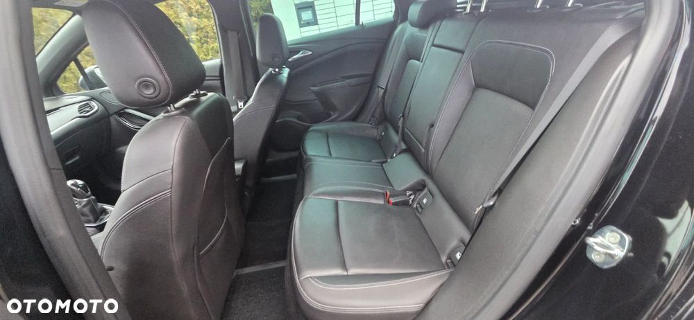 Opel Astra 1.6 CDTI Elite S&S - 32