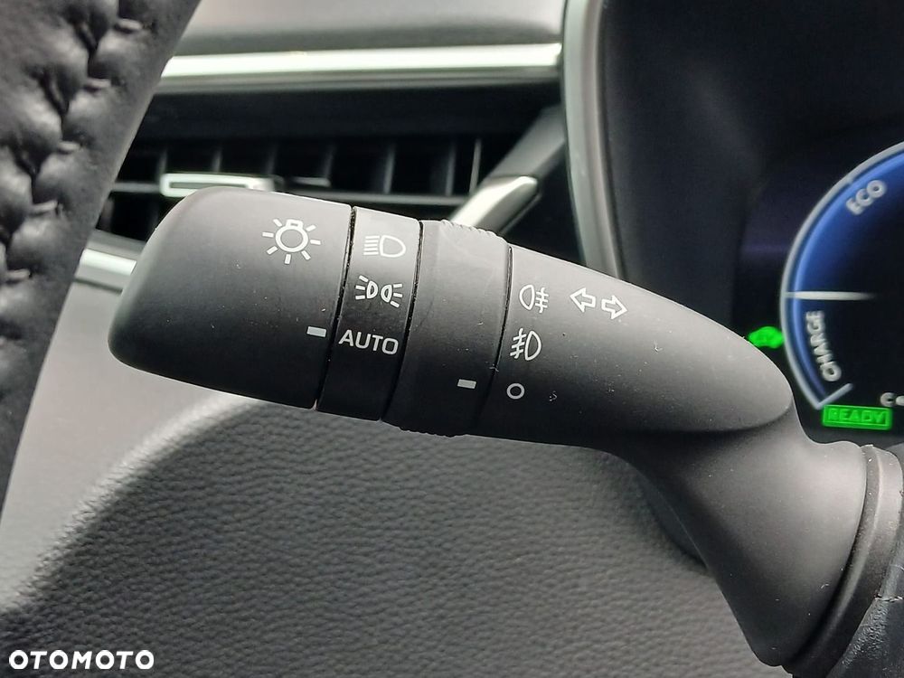 Toyota Corolla 2.0 Hybrid Comfort - 26