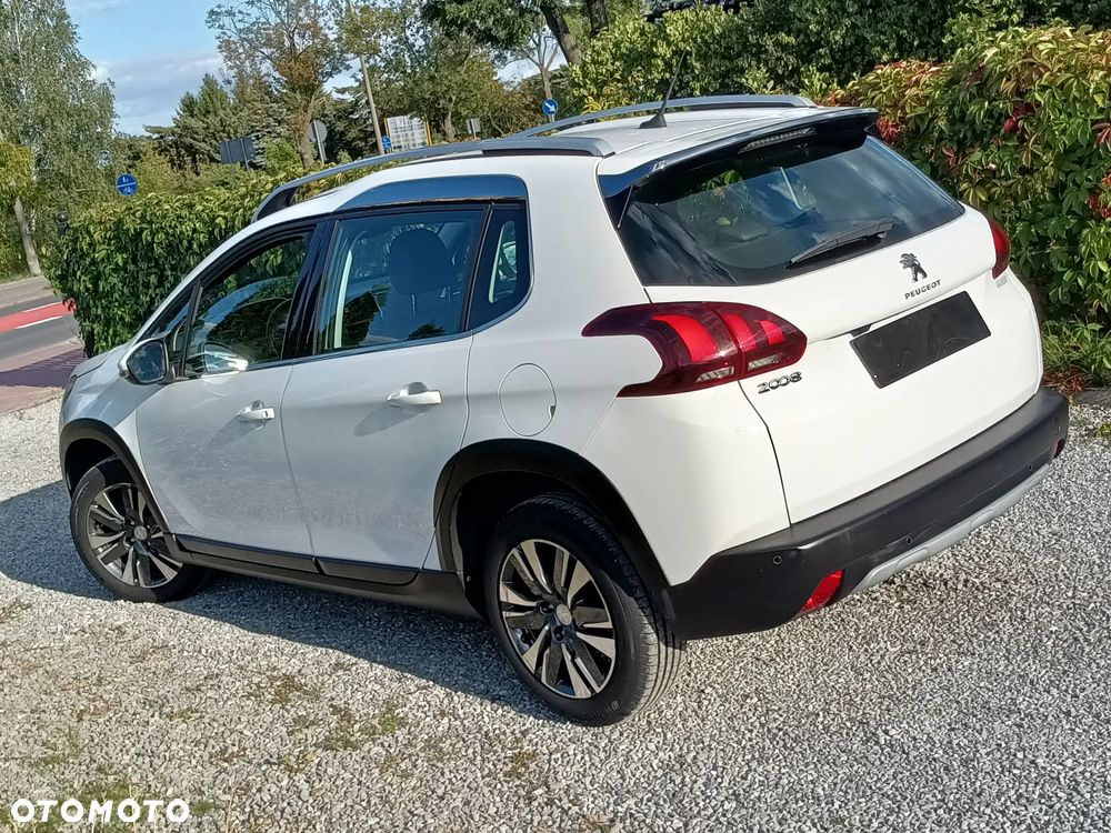 Peugeot 2008 - 12