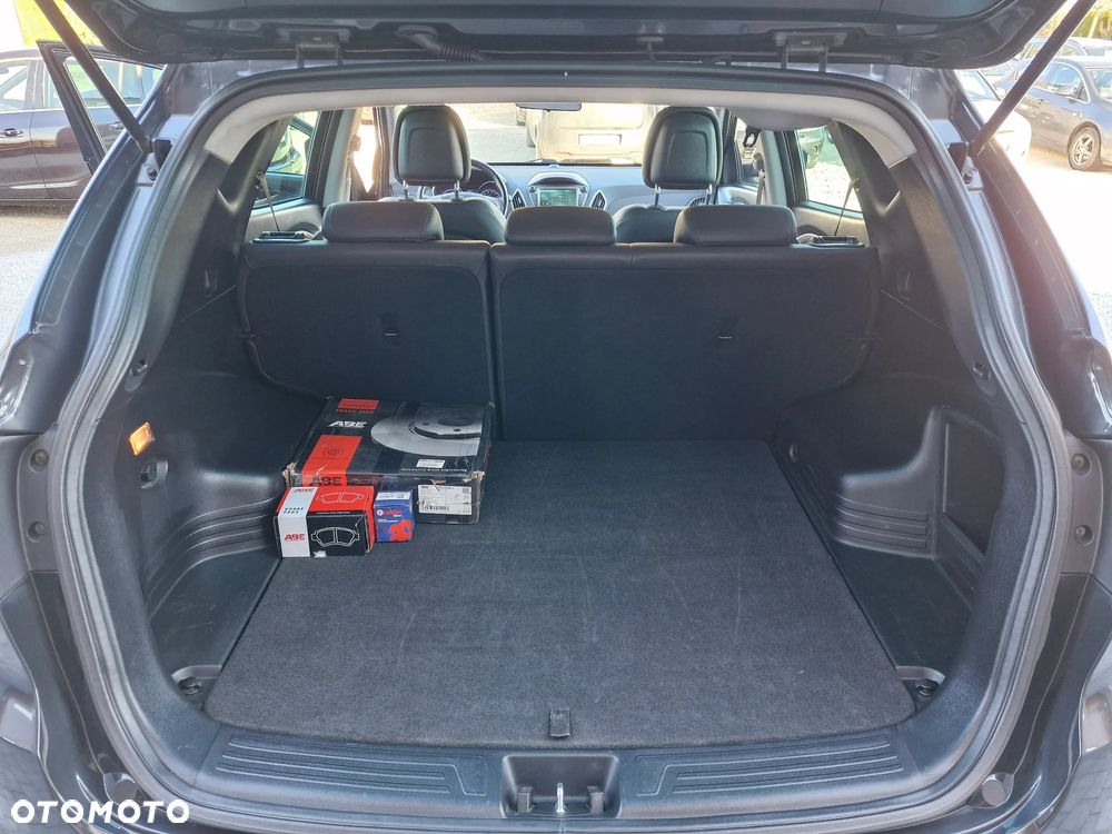 Hyundai ix35 1.7 CRDi 2WD Fifa World Cup Edition - 20