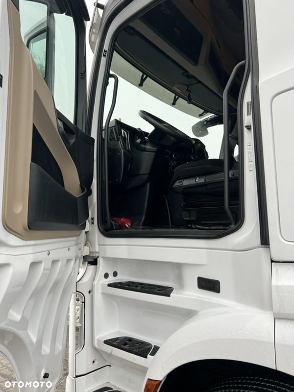 Mercedes-Benz Actros 1848 - 9