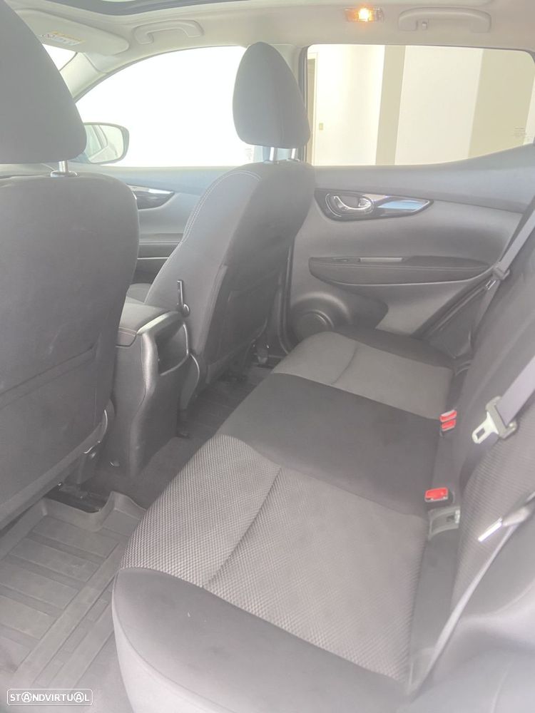 Nissan Qashqai 1.5 dCi N-Connecta - 14