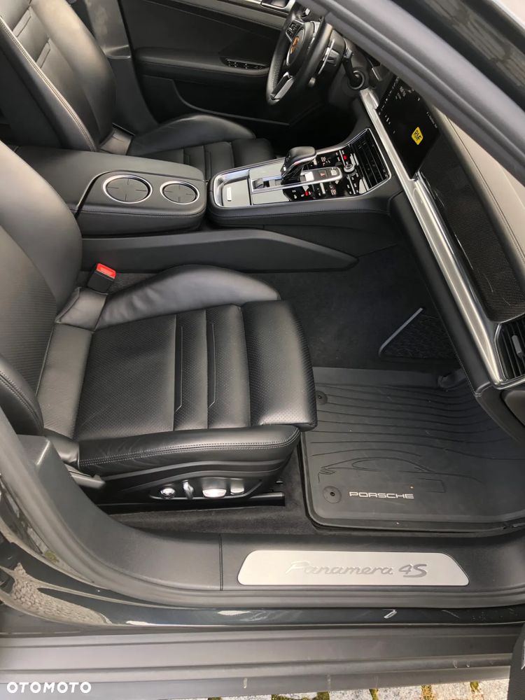 Porsche Panamera 4S Diesel - 11