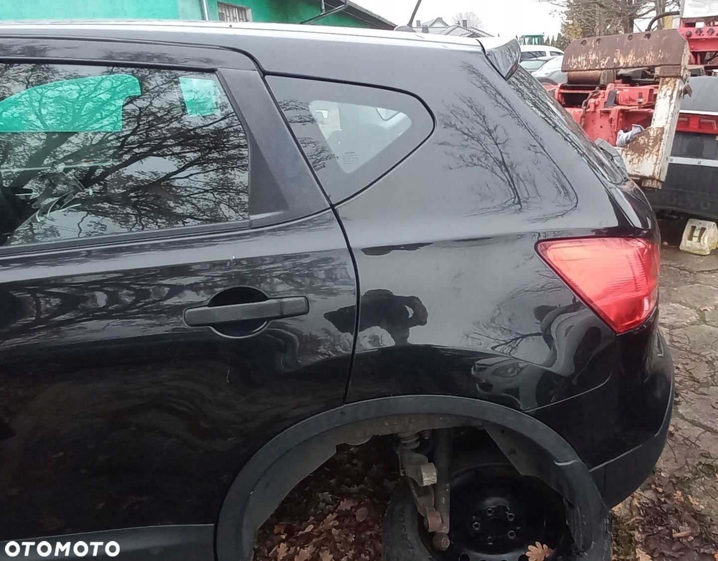 BŁOTNIK TYLNY LEWY NISSAN QASHQAI J10 Z11 G - 1