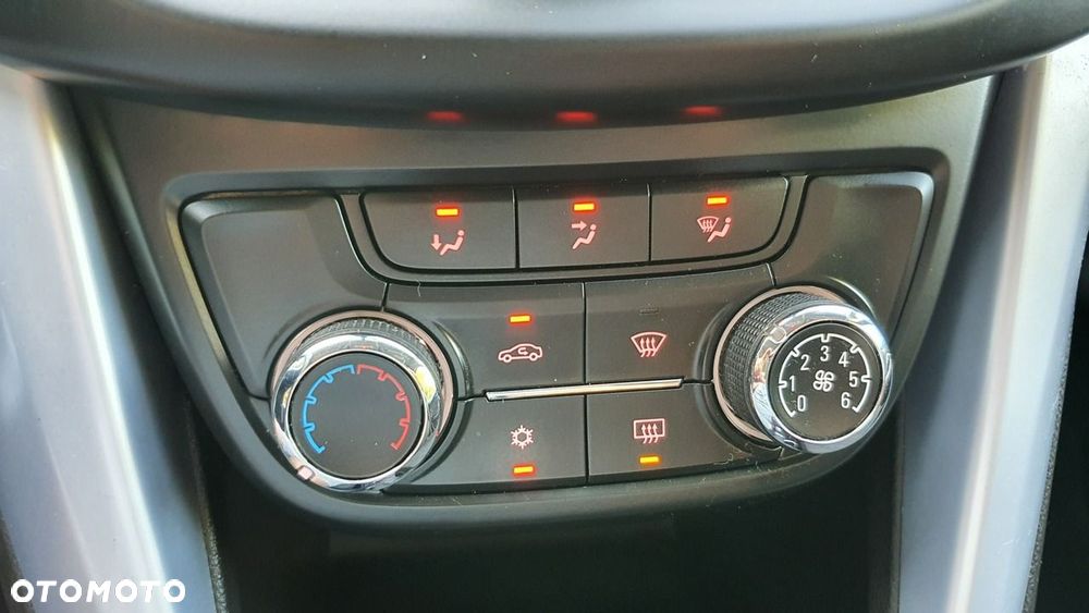 Opel Zafira - 26