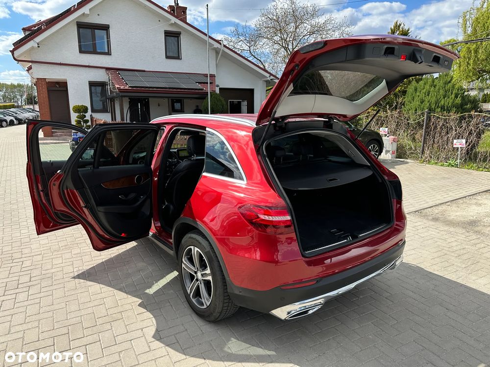 Mercedes-Benz GLC - 26