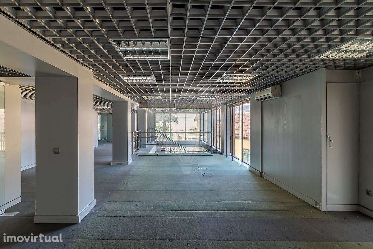 Loja para Venda na Rua do Brasil, Coimbra - Grande imagem: 5/18