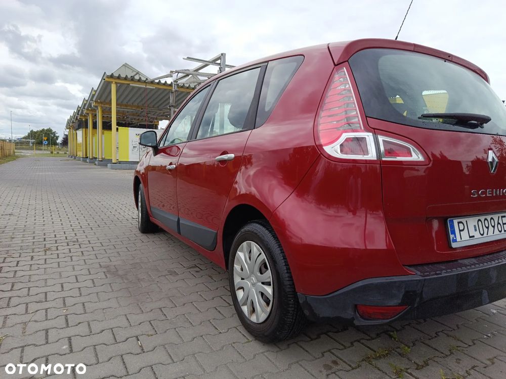 Renault Scenic 1.6 16V 110 Dynamique - 5