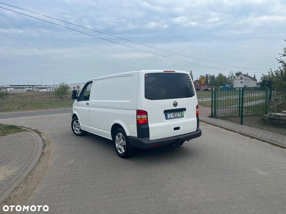 Volkswagen Transporter T5 - 6