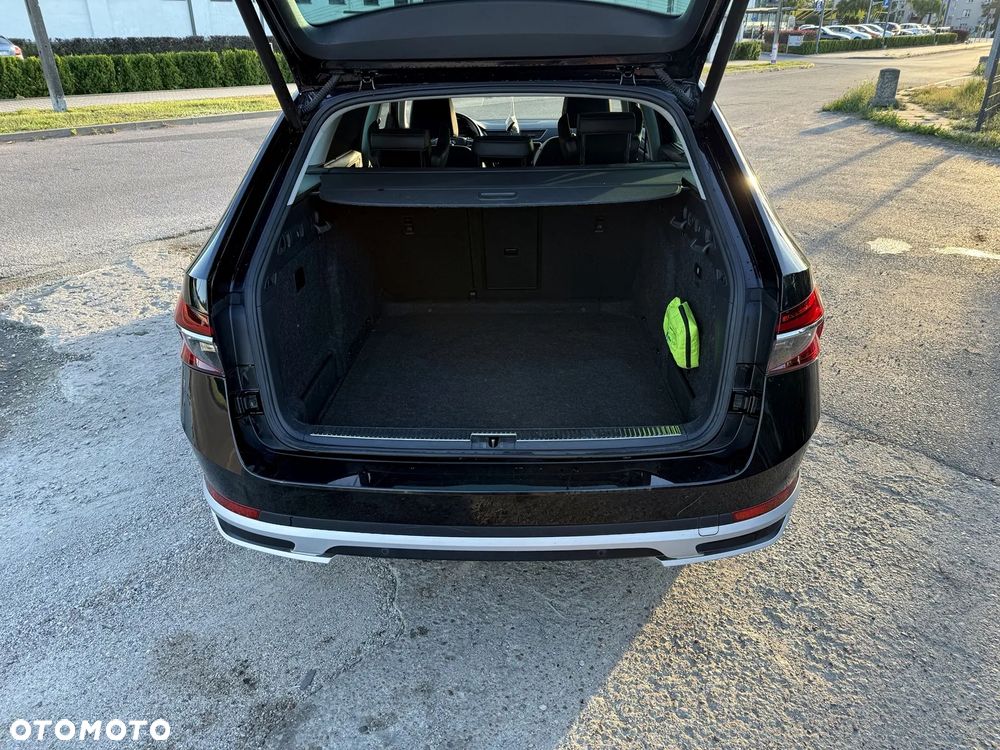 Skoda Superb 2.0 TSI 4x4 Scout DSG - 10