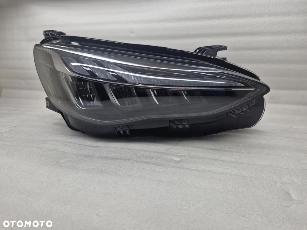 MG HS EHS FULL LED LAMPA LEWA/PRAWA PRZÓD KOMPLET 100-40160/100-40160 - 16