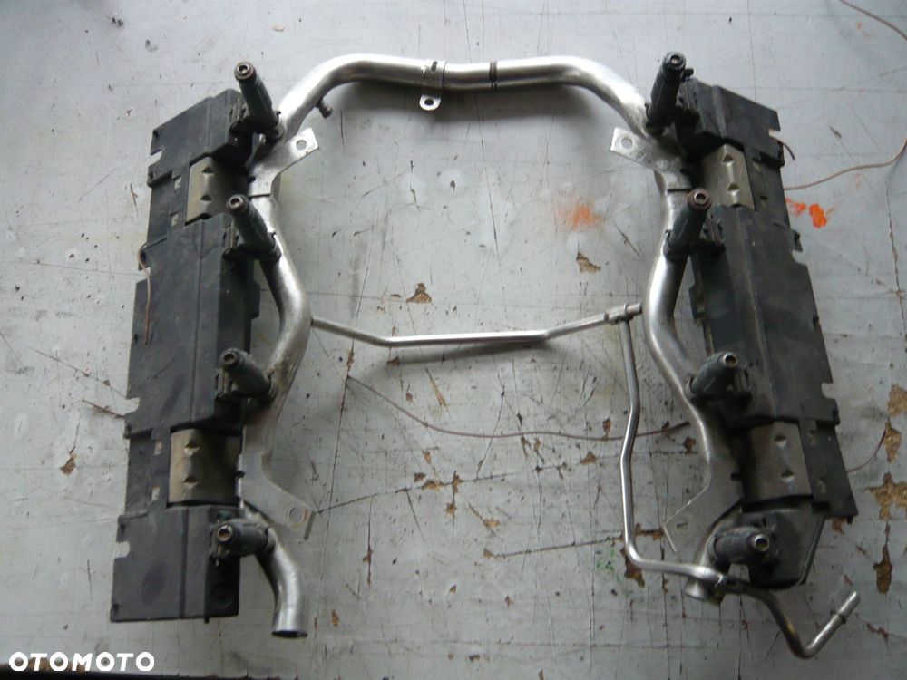 listwa wtryskowa 1437443 bmw e53 - 1