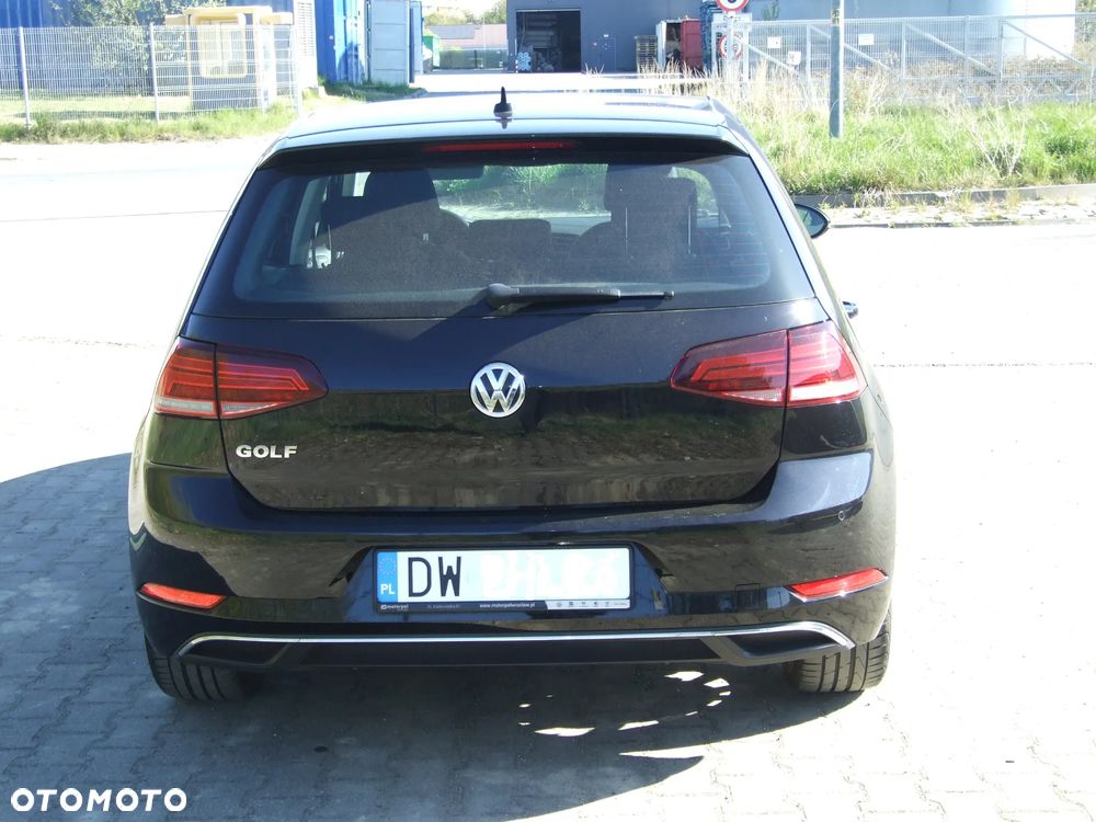 Volkswagen Golf 1.5 TSI BMT Evo Comfortline - 3