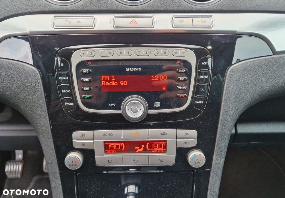 Ford S-Max 2.0 TDCi DPF Titanium - 21