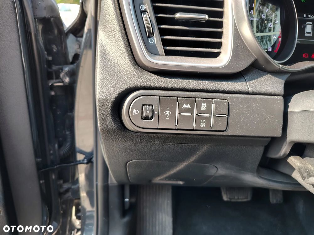 Kia Ceed 1.5 T-GDI M DCT - 9